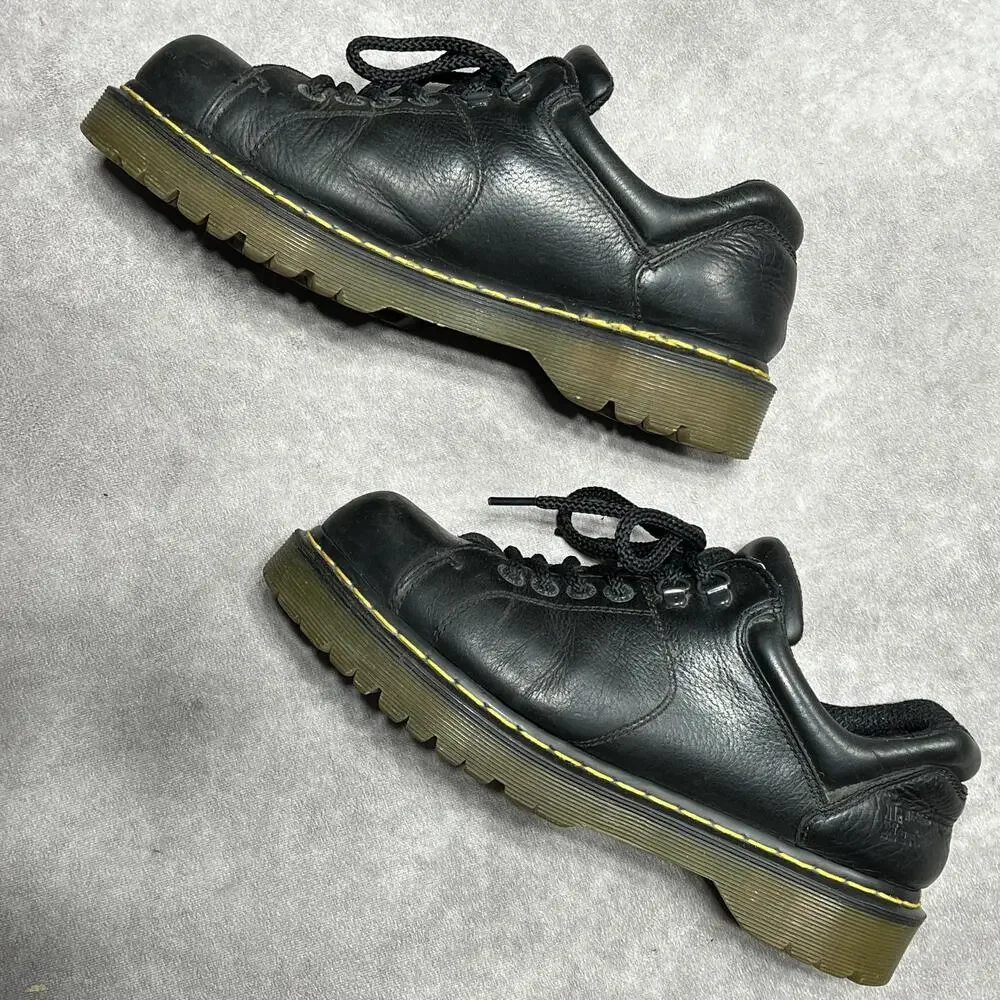 Vintage Dr. Martens Shoes Mens 11 Black Leather 10940 Grizzly Chunky Lug Sole
